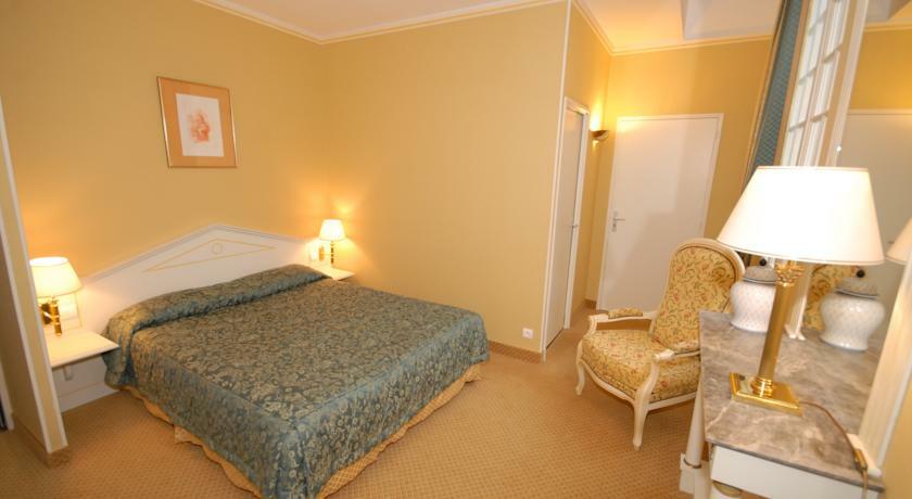 Anne D'anjou, The Originals Collection Hotel